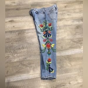 Zara Basic Z1975 Embroidered Denim Jeans